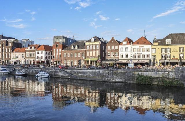 Roermond Uniek Stadspand, Compleet Woonhuis Bagian luar foto